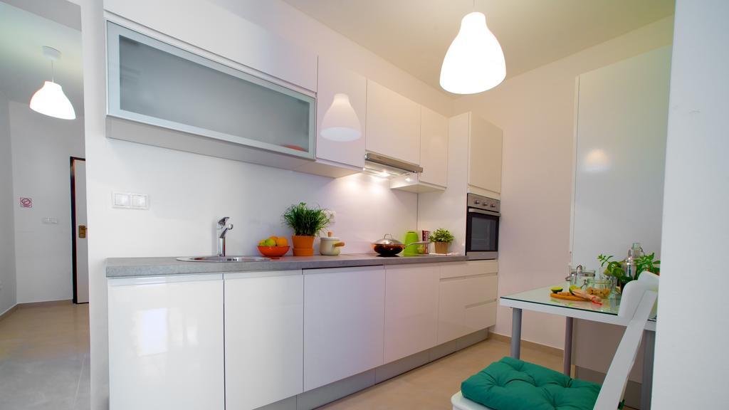 Luxe 3Br Apartment สปลิท ห้อง รูปภาพ